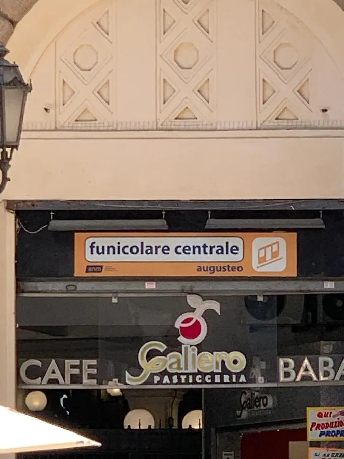 Willa Centro Storico Napoli La Casa Di Ciro 0*, Neapol