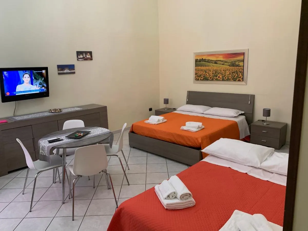Willa Centro Storico Napoli La Casa Di Ciro 0*, Neapol